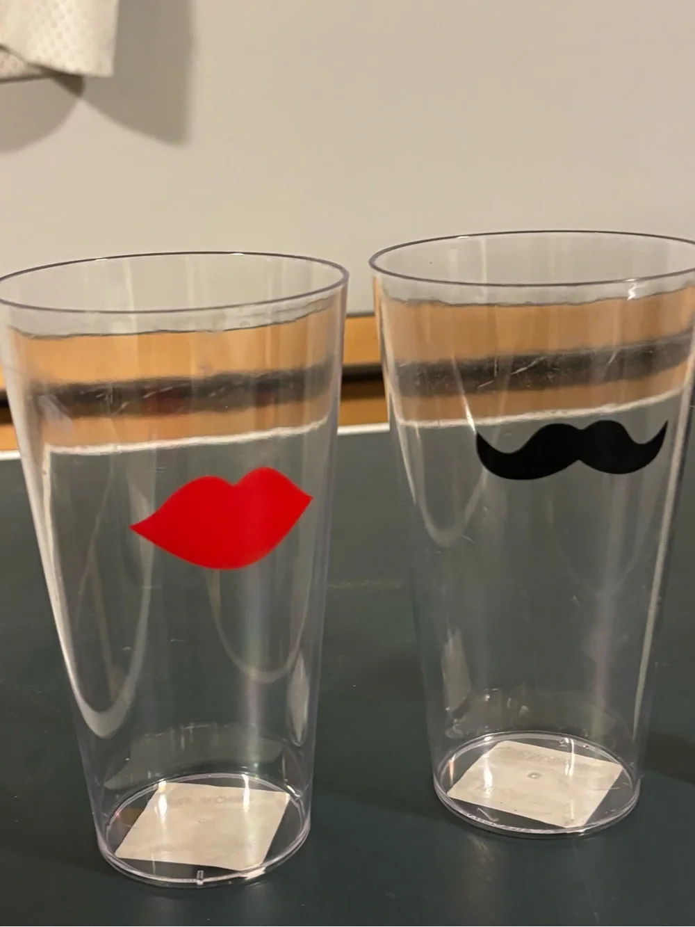 Set of 13 Clear Plastic Tumblers with Lip and Mustache Decals - Red & Black